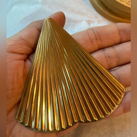 Vintage Fan Shaped Scarf Clip Art Deco - Picture 2 of 6